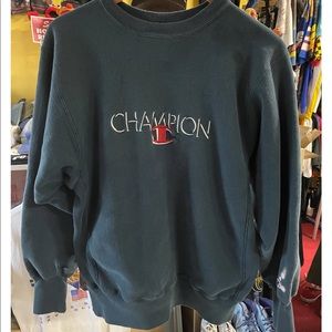 90’s Vintage “CHAMPION Reverse Weave” Embroidered Logo Sweatshirt